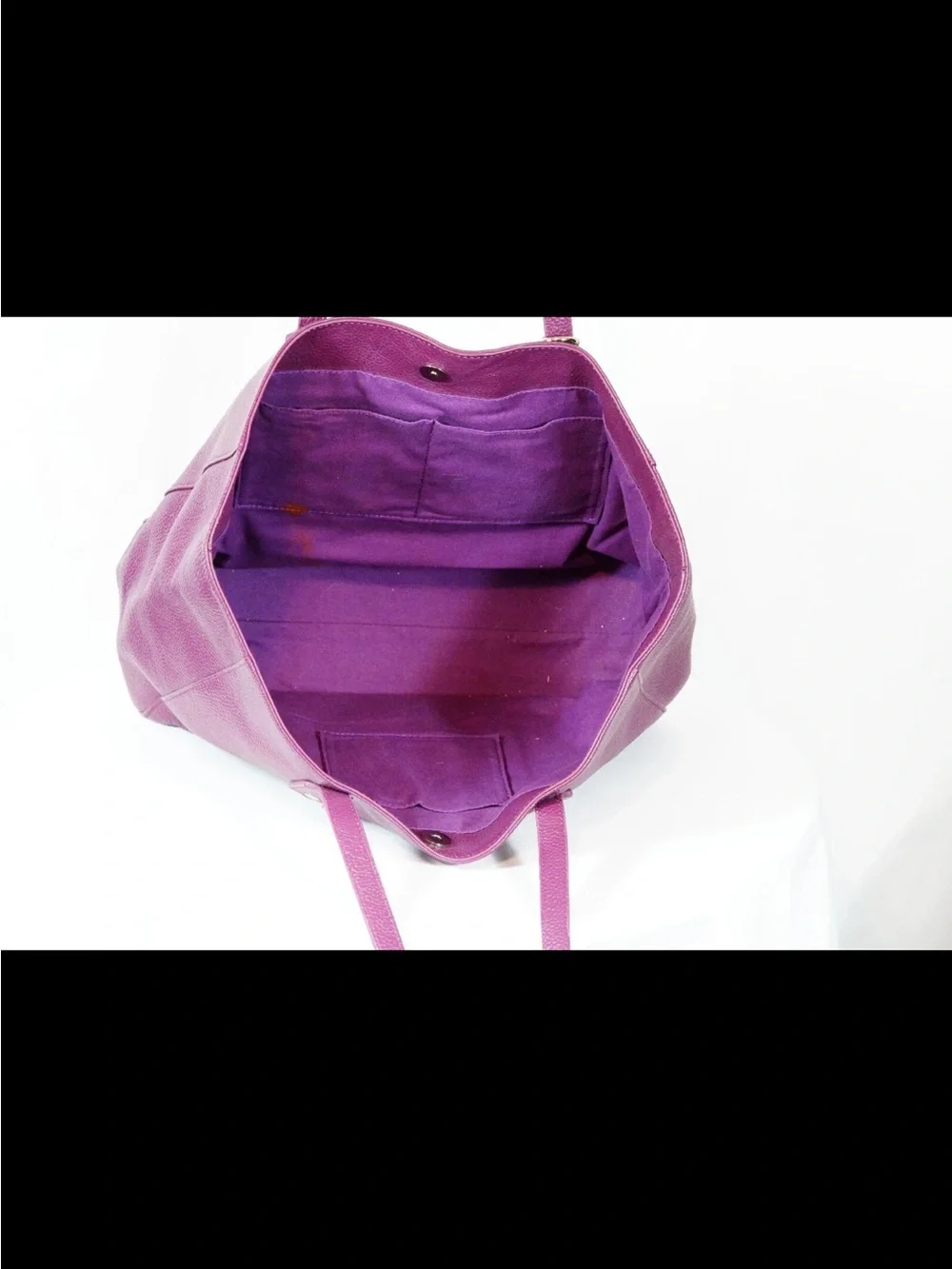 M.I.L.A. stylish berry